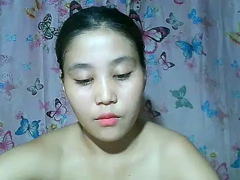SexyAsianPussy4u webcam