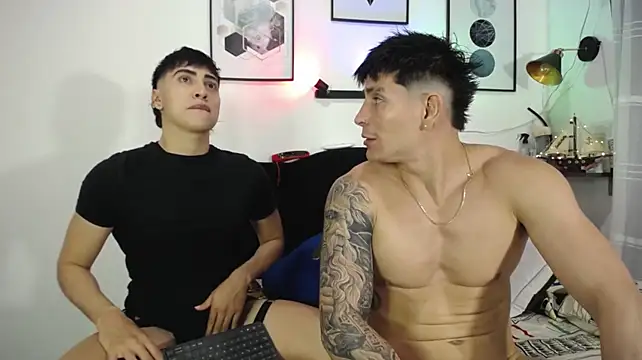 Thomas_and_lyan webcam