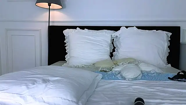 NicoleMarani webcam