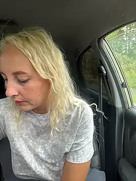 merlindave (F young) - Finger pussy/naked 😈🤤✌️