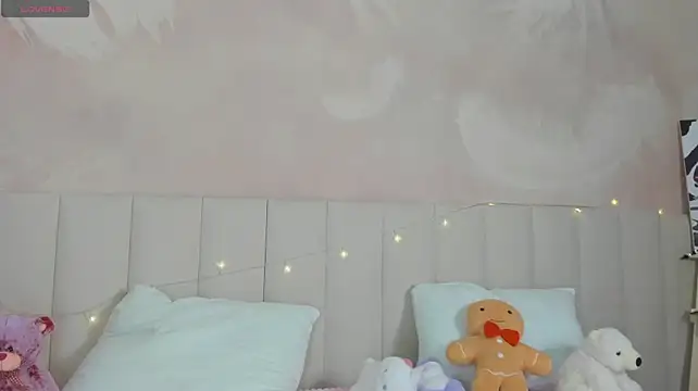 AdeleSilvy webcam