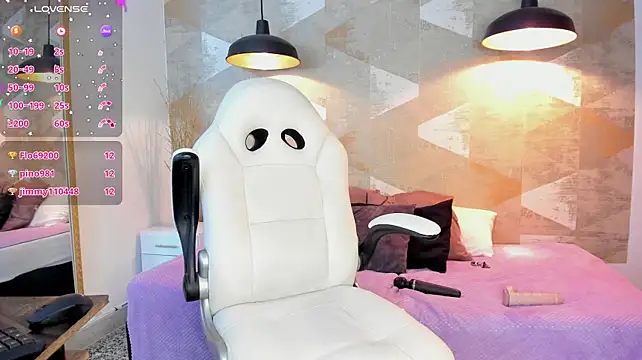 LalilaBrunettee webcam
