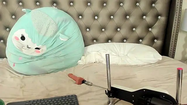 NadiaLyla webcam