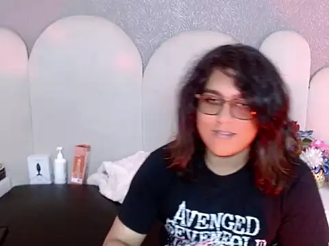 jessie_dark30 webcam