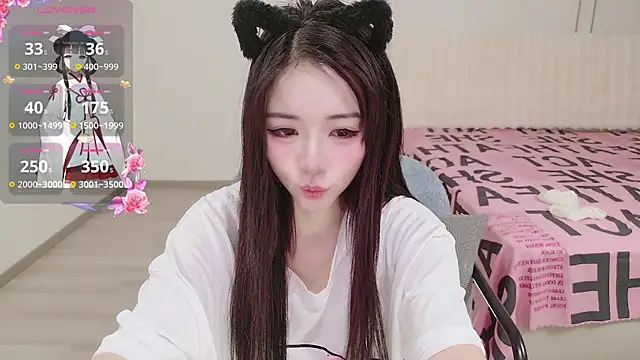Bella-ox live cam on StripChat