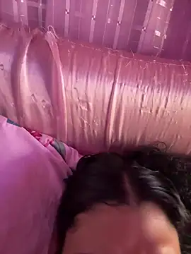 Snapshot of live stream for model luludolll aiming for goal: FOLOW ME!! . - 25 viewers currently watching.