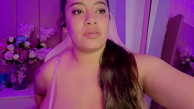 MollyBigBoobs12 webcam