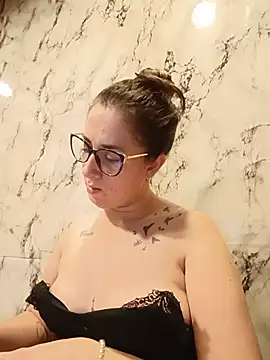 MONICA__11 webcam