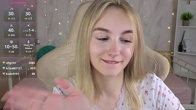 Shy_Polly webcam