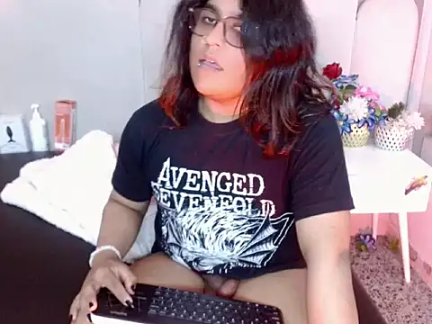 jessie_dark30 webcam