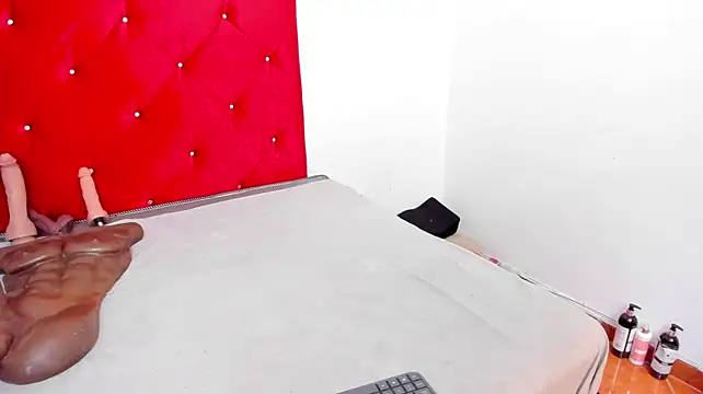 Daniik-big webcam