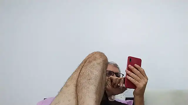 BIGUNCUTHARDCOCK live cam on StripChat