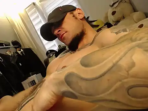 ballardbret (Ask my age) - Cock stroking, flexing, dirty talking. X