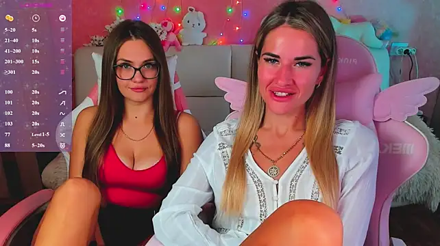 hotty_girls_here webcam