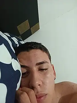 rick02_2004 (M young) - I want to cum on the screen, help me 🔥