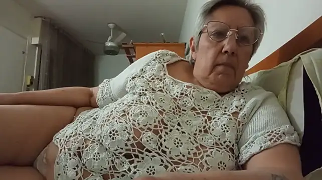 Marce1903 live sex cam
