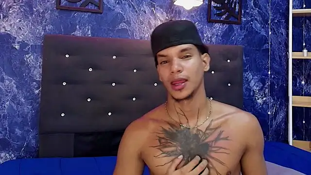 kai_storm77 webcam