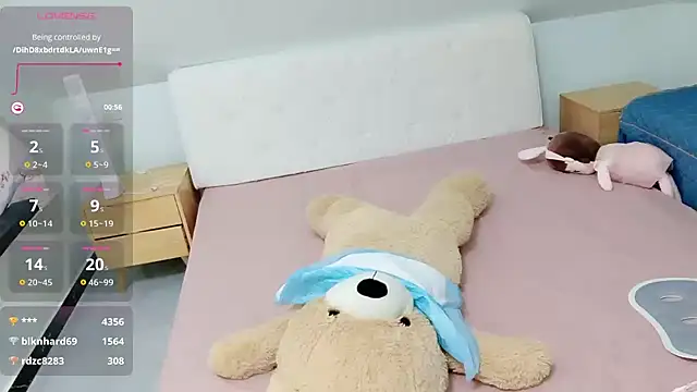 Leila_E webcam
