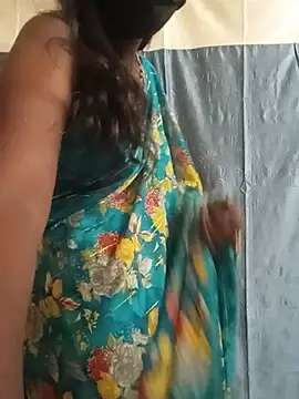 Keerthi_143 webcam