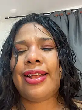 Rashell1_Queen webcam