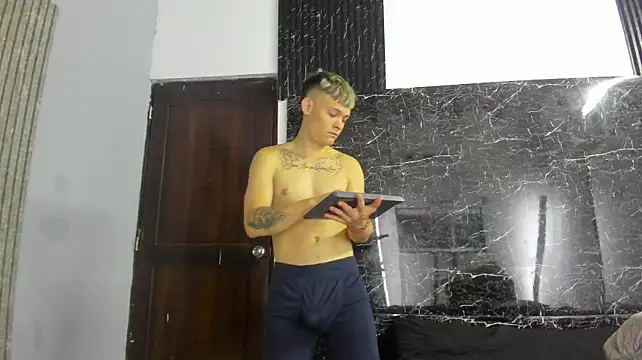 Robinlion91 webcam