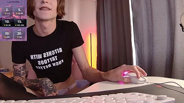 midwestemoqueen live sex cam