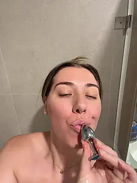 Aussielulu live sex cam
