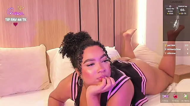 cloe_25 live cam on StripChat