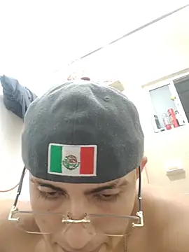 BellakoCL live sex cam