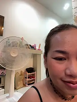 Ponthip live sex cam
