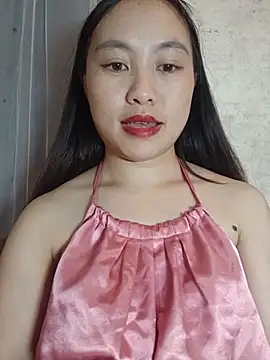 Cherry-squirtt live cam on StripChat