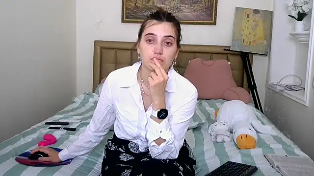 Iren live cam on StripChat