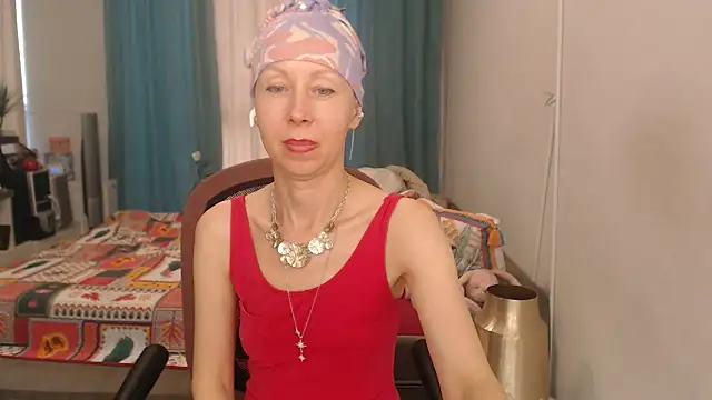 LuxuryNika live cam on StripChat
