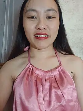 Cherry-squirtt live cam on StripChat