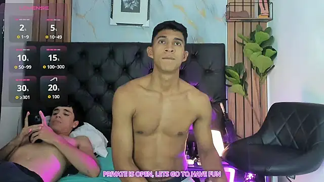 hot_boy_latino live cam on StripChat