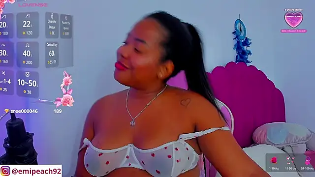 samanthaabloom live cam on StripChat