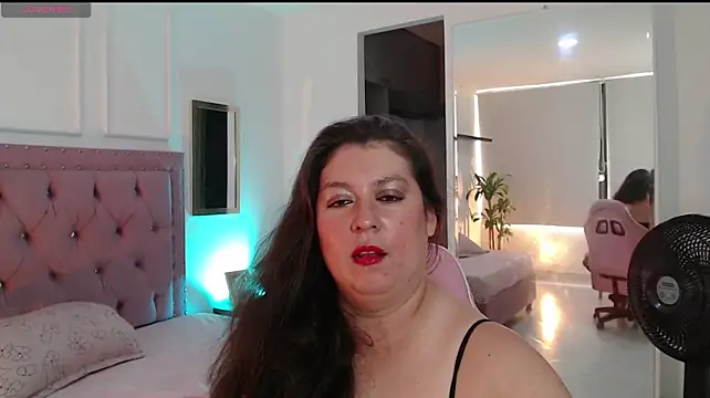 lorena_prg7 live cam on StripChat