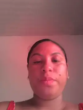 Francesca_ferrari live cam on StripChat