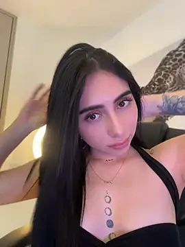 IsabellaNoir_ live cam on StripChat