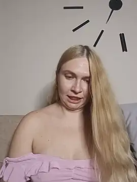 KisaVixen live cam on StripChat