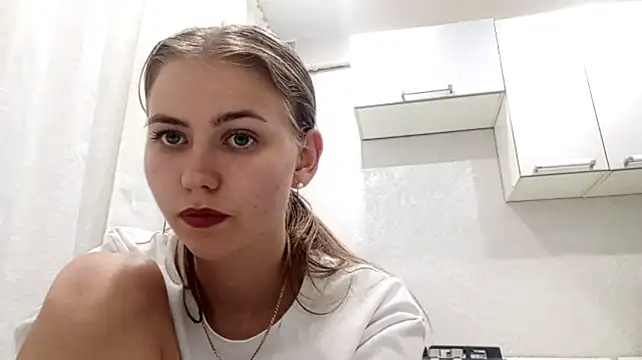 AnnettaHosaka webcam