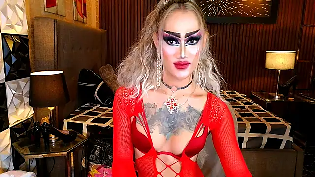 HorseCockDivine live cam on StripChat