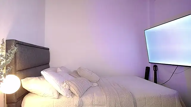 Sweet_bitter live cam on StripChat