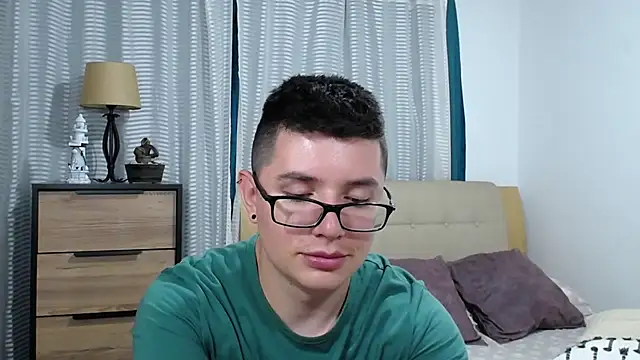 BlackFoXXX69 live sex cam