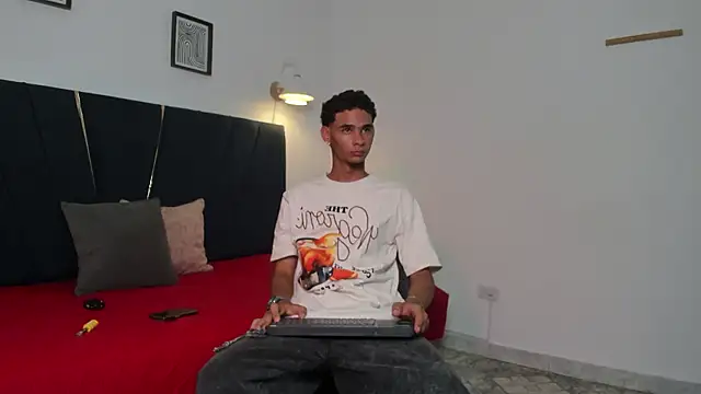 kenix_cum23 live cam on StripChat