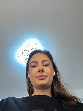 MayaSpringX live cam on StripChat