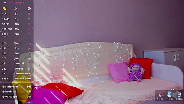Carolina_Lu live cam on StripChat