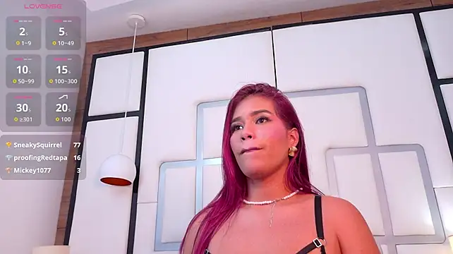 KaseyRosse live cam on StripChat