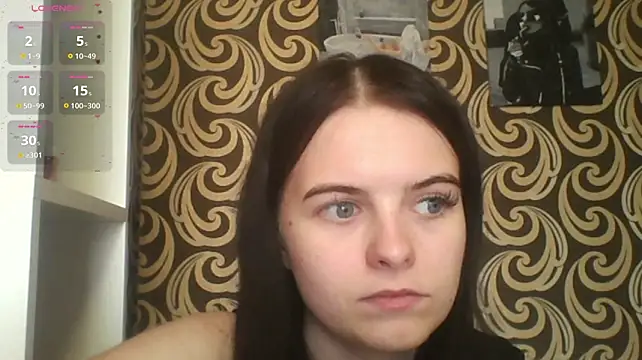 KikiAmino live sex cam