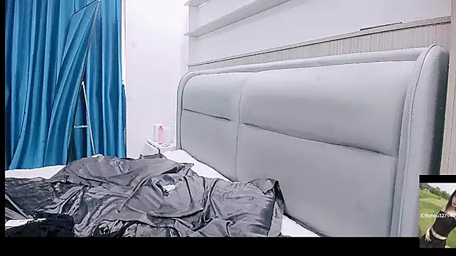 zhou327 live sex cam